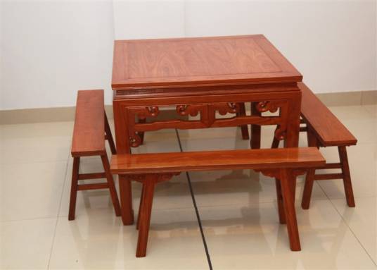 八仙桌(中华民族传统家具)