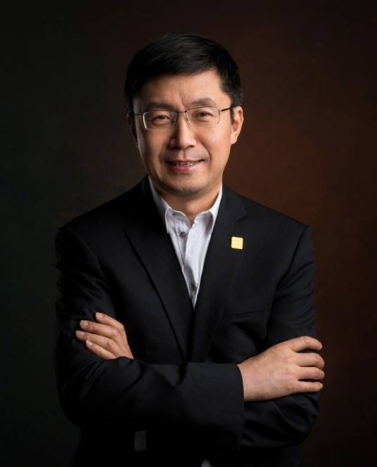龚宇（爱奇艺创始人、CEO，中国电视艺术家协会副主席，中国文艺志愿者协会副主席，北京文学艺术界联合会副主席）