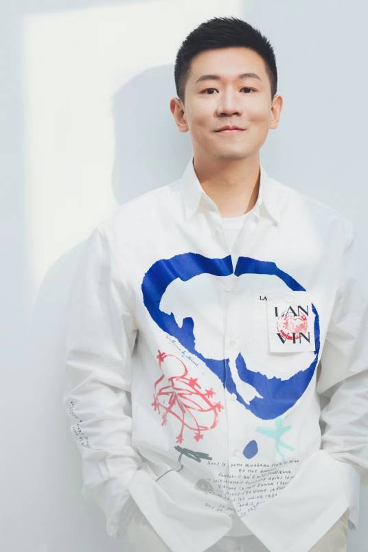 郭彪(中国内地流行乐男歌手、影视演员、主持人)