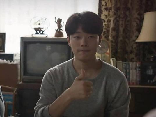 金正焕(韩国tvN电视剧《请回答1988》中的主角)