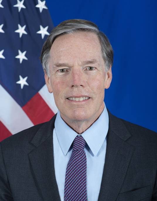 尼古拉斯·伯恩斯