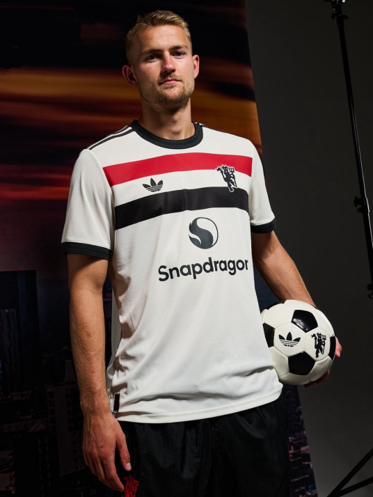 马泰斯·德利赫特