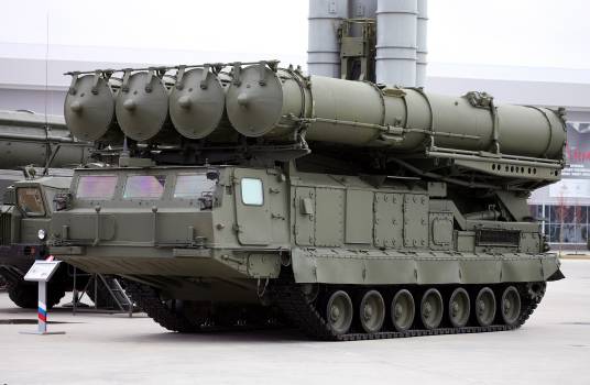 S-300防空导弹