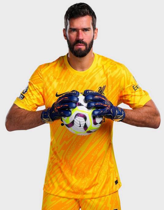 阿利松·贝克尔