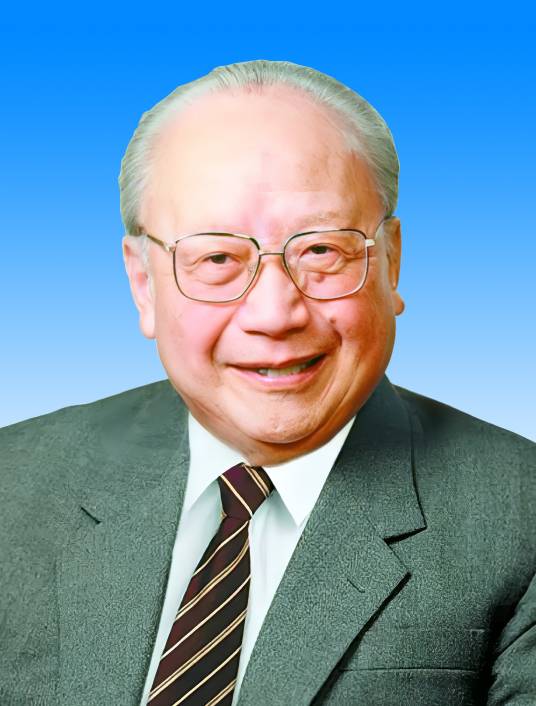 钱伟长（中国科学院院士、波兰科学院外籍院士、物理学、力学、应用数学家、教育家、社会活动家、上海大学原校长）