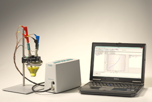 电化学（研究两类导体形成的带电界面现象的科学）