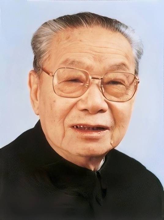 姬鹏飞（第五届全国人民代表大会常务委员会副委员长）