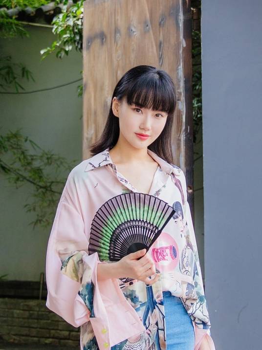 黄龄（中国内地女歌手、演员）