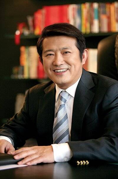 陈东升（泰康保险集团股份有限公司创始人、董事长兼CEO）