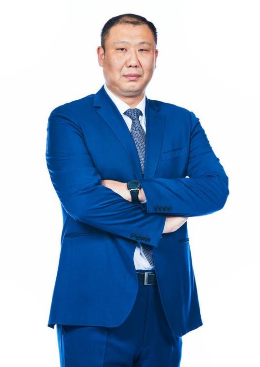 王晗（篮球教练）