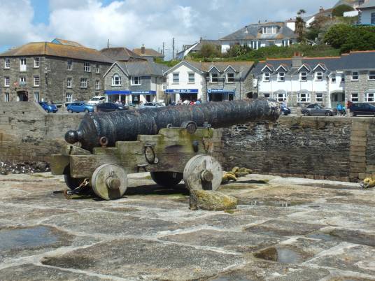 大炮（重型攻击武器）