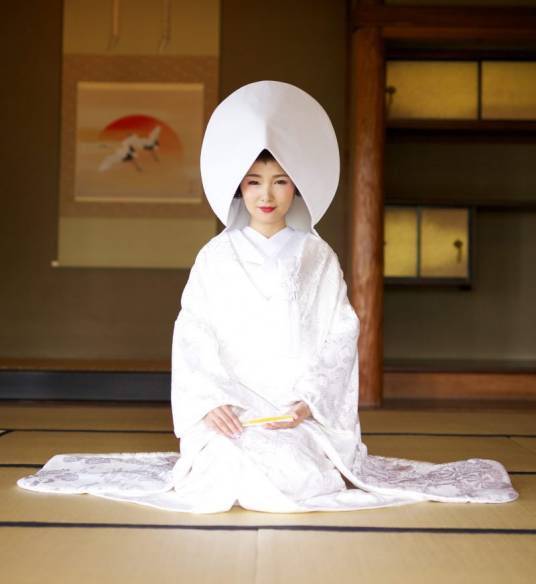 白无垢（日本女子传统的婚礼礼服）