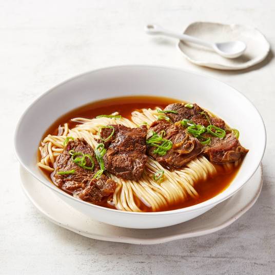 红烧牛肉面(中华传统面食)