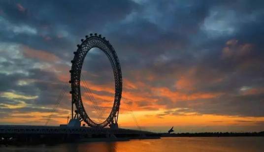 地标（户外广告的特殊名词）