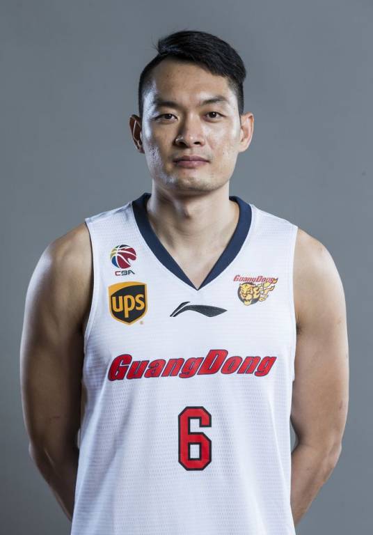 陈江华(中国前篮球运动员)