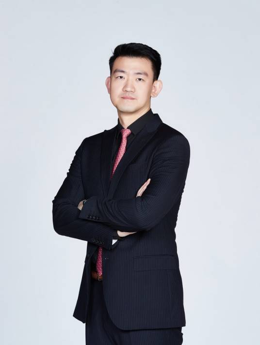 王博（中国前篮球运动员、篮球教练员）