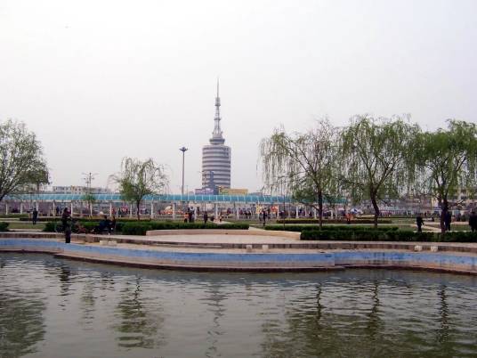 城市建设（建设优美人文自然环境）