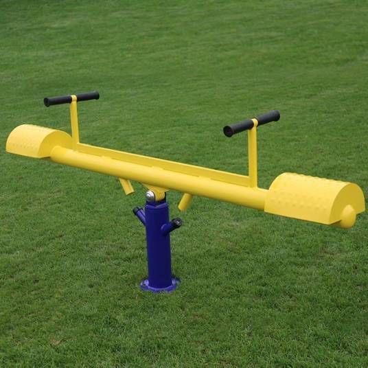 跷跷板（儿童游戏）