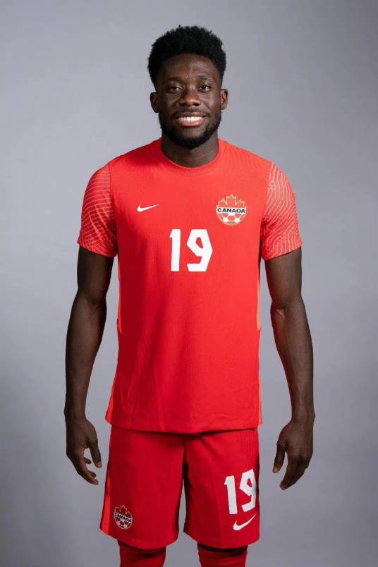 阿方索·戴维斯