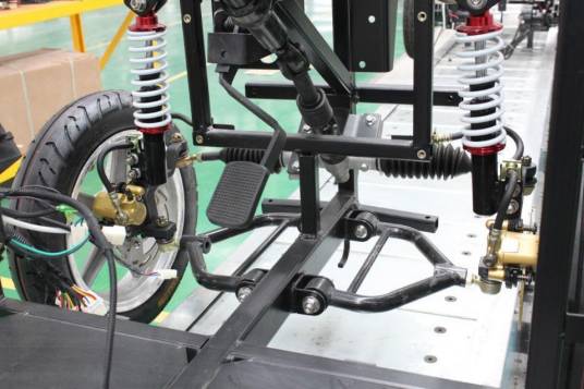 麦弗逊式独立悬挂