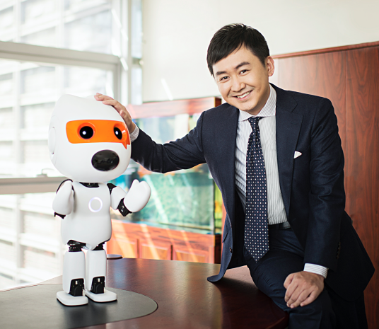 王小川（百川智能创始人兼CEO）