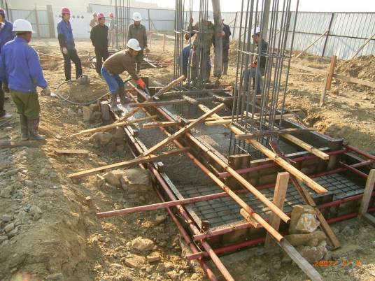 基础工程(2007年中国建材工业出版社出版的图书)