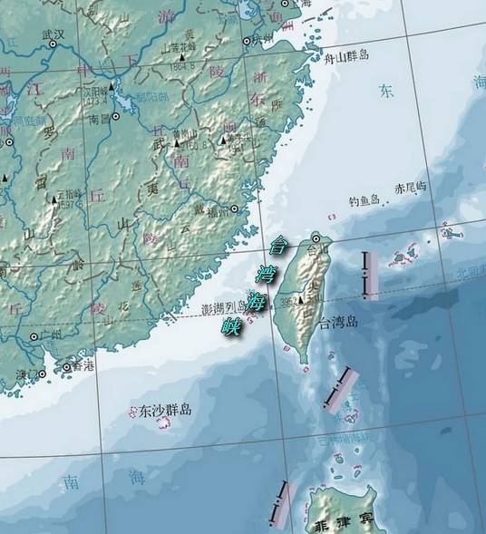 台湾海峡（中国大陆与台湾岛之间的海峡）