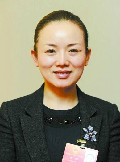 李晖(湖南出版投资控股集团党委副书记、副董事长)