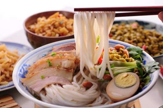 桂林米粉（桂林市的一道传统小吃）