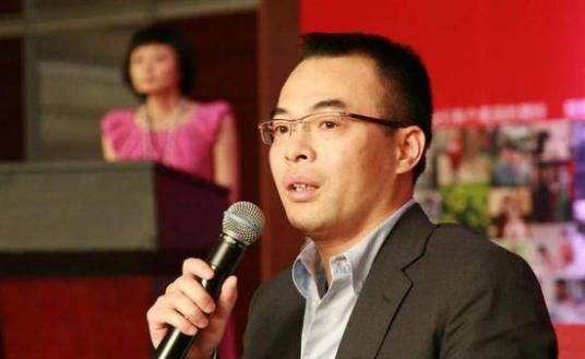 覃辉（原天上人间夜总会老板）