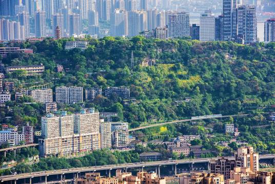 山城（依山而建的城市）