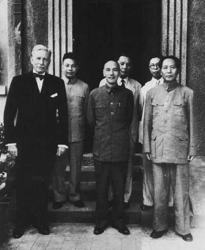 重庆谈判（中国共产党同国民党政府在重庆进行和平谈判）