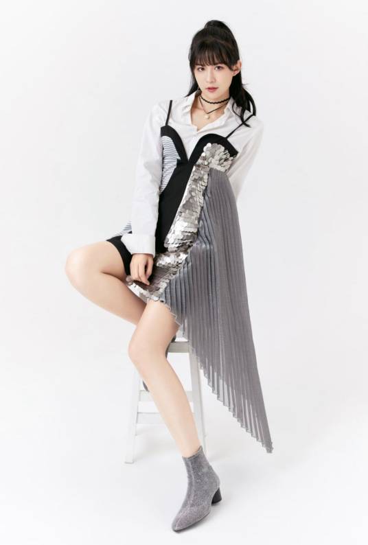 张鹤（中国内地《英雄联盟》职业解说）