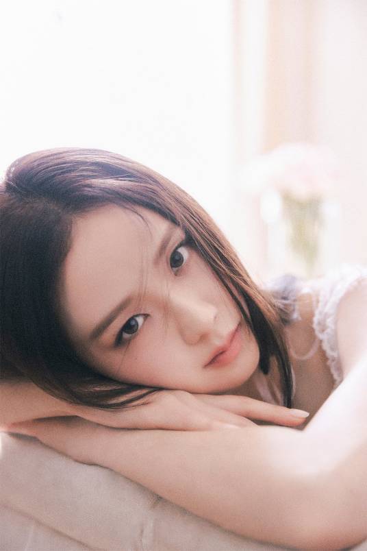 金智秀（韩国流行乐女歌手、演员、主持人，BLACKPINK成员）