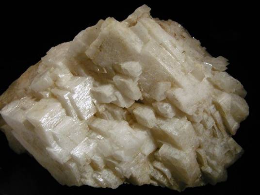 长石（矿物质）