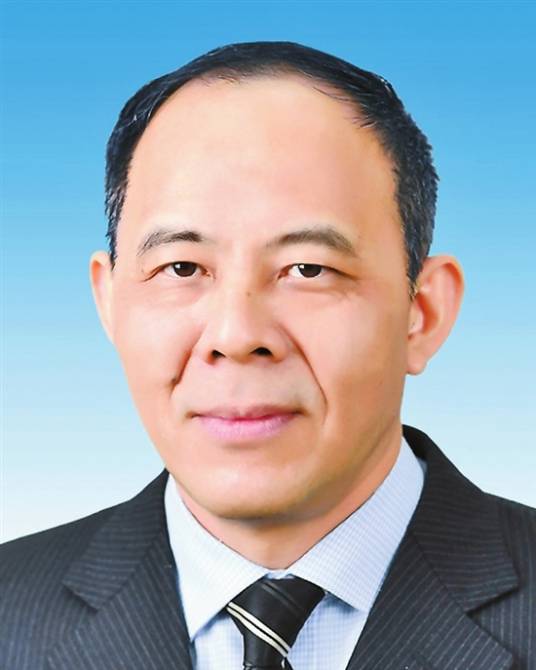 王显刚（云南省人民政府党组副书记）