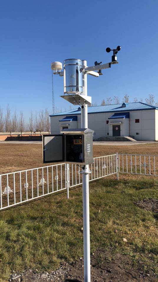 自动气象站（传输探测数据的气象站）