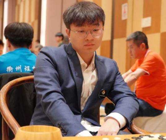 杨鼎新（中国围棋运动员）