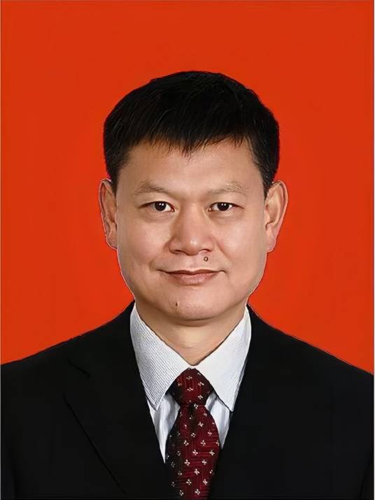 庄光明（湖北省委统战部副部长、湖北省工商业联合会党组书记、常务副主席）