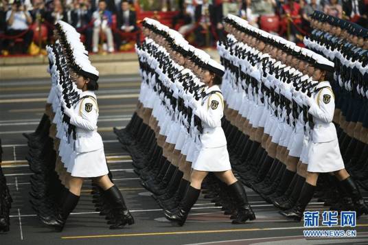 女兵（女性军人）