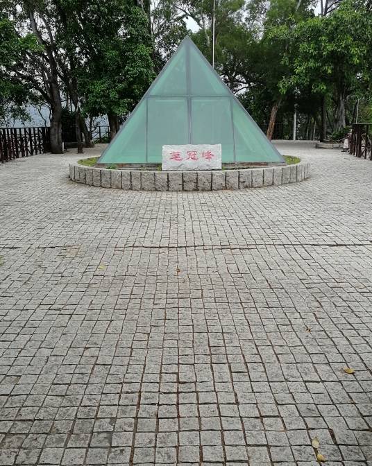 笔架山（广东省深圳市笔架山）