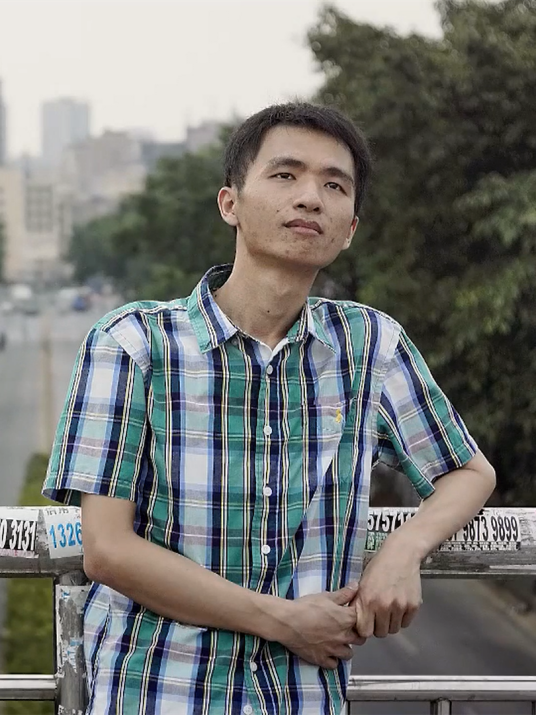 许立志（中国当代诗人）