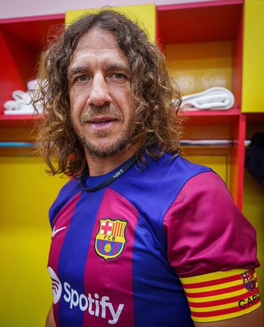 卡莱斯·普约尔