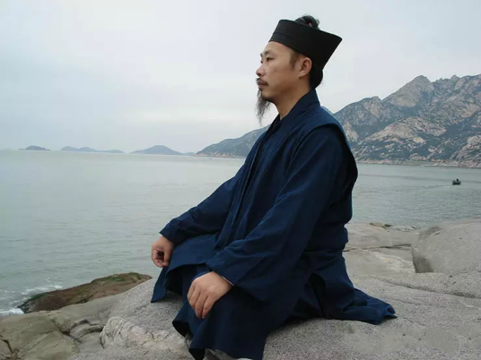 道士（道教神职人员的名称）