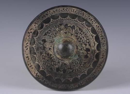 铜镜（中国古代生活用具）