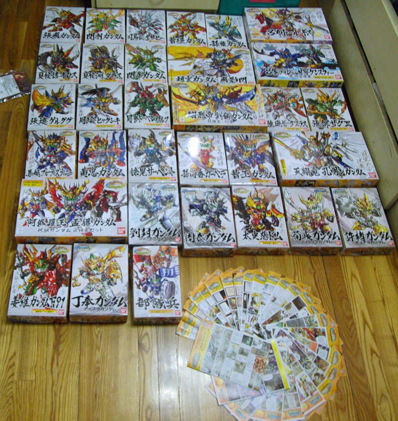 三国高达玩具共几个?