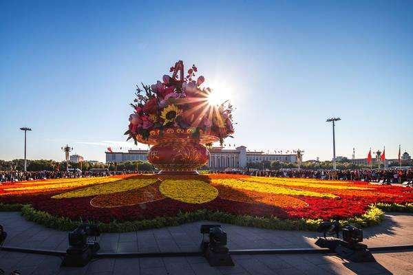 今年天安门广场祝福祖国花篮长什么样?有多大?