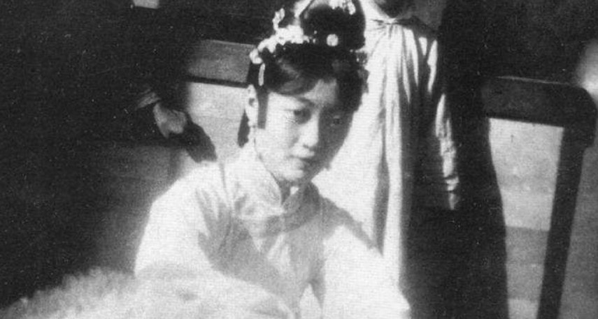 溥仪的妻子婉蓉的人生经历