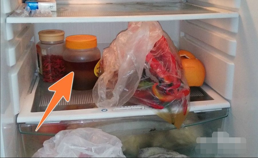 冰箱冷藏室排水孔堵塞怎么疏通？