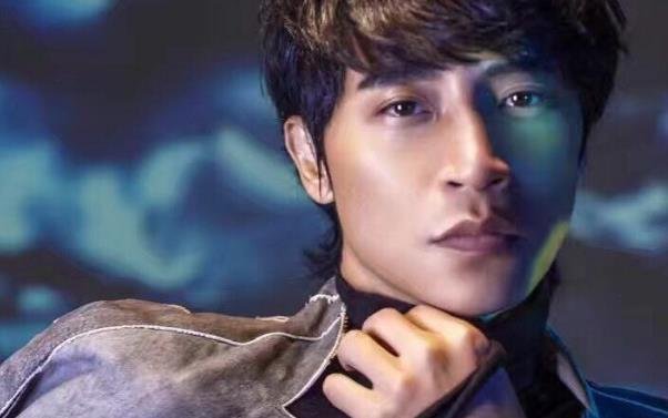 有哪些明星的服装造型让你忍不住要吐槽？